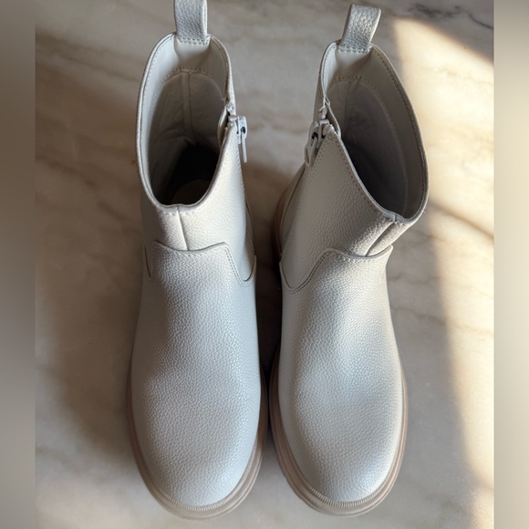 Girls' Priyanka Zipper Booties - art class Ivory size 4 - Picture 6 of 8